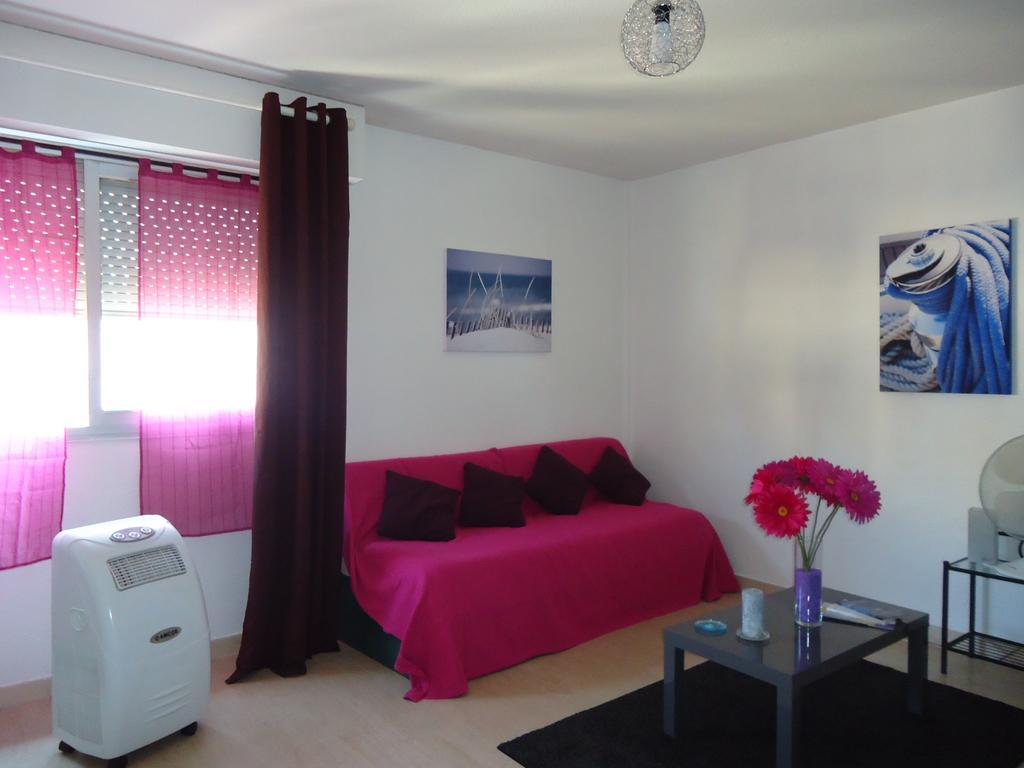 Studios A Golfe Juan 객실 사진